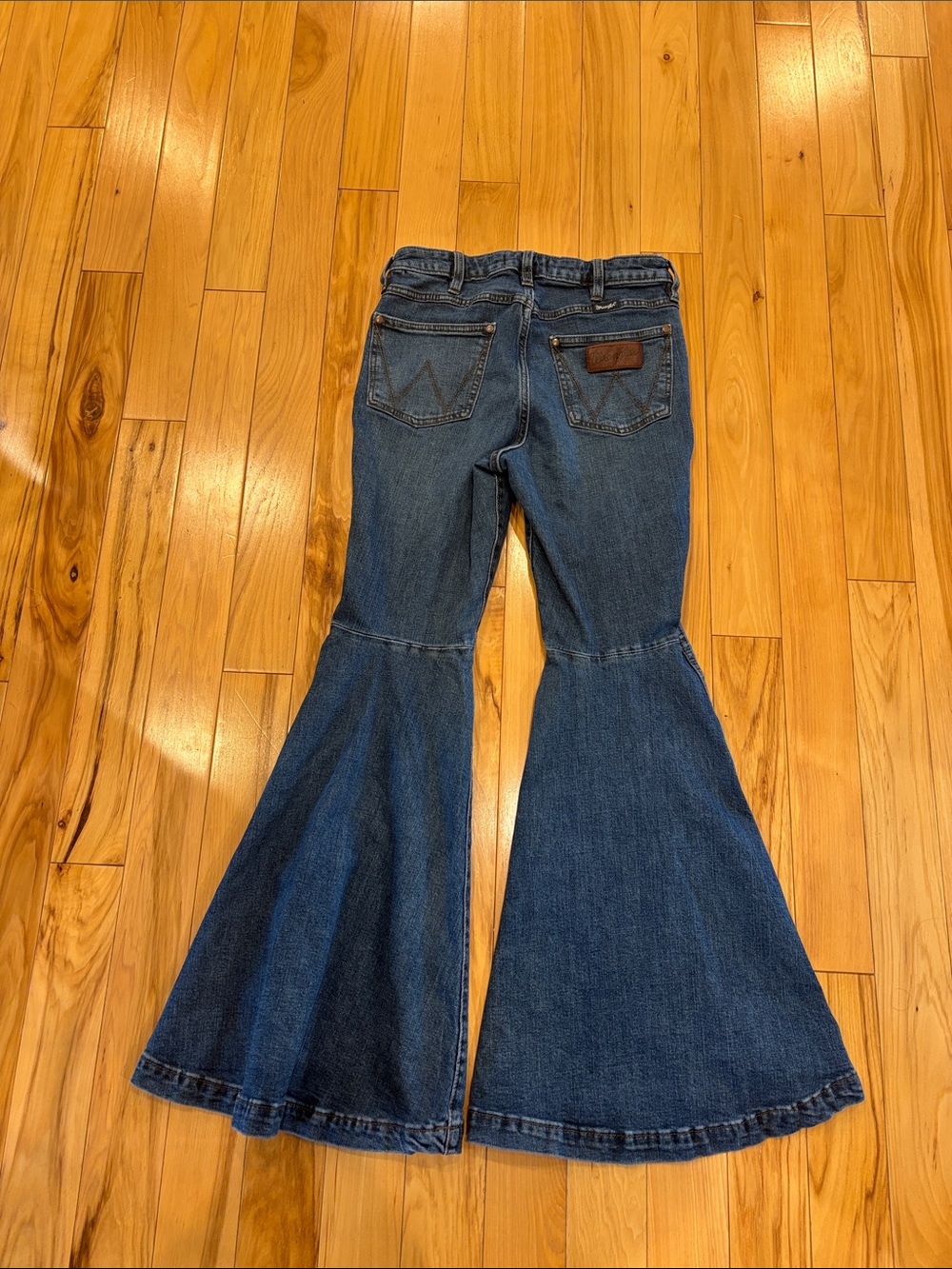 Women’s Dark Blue Flared Jeans - Brand: wrangler